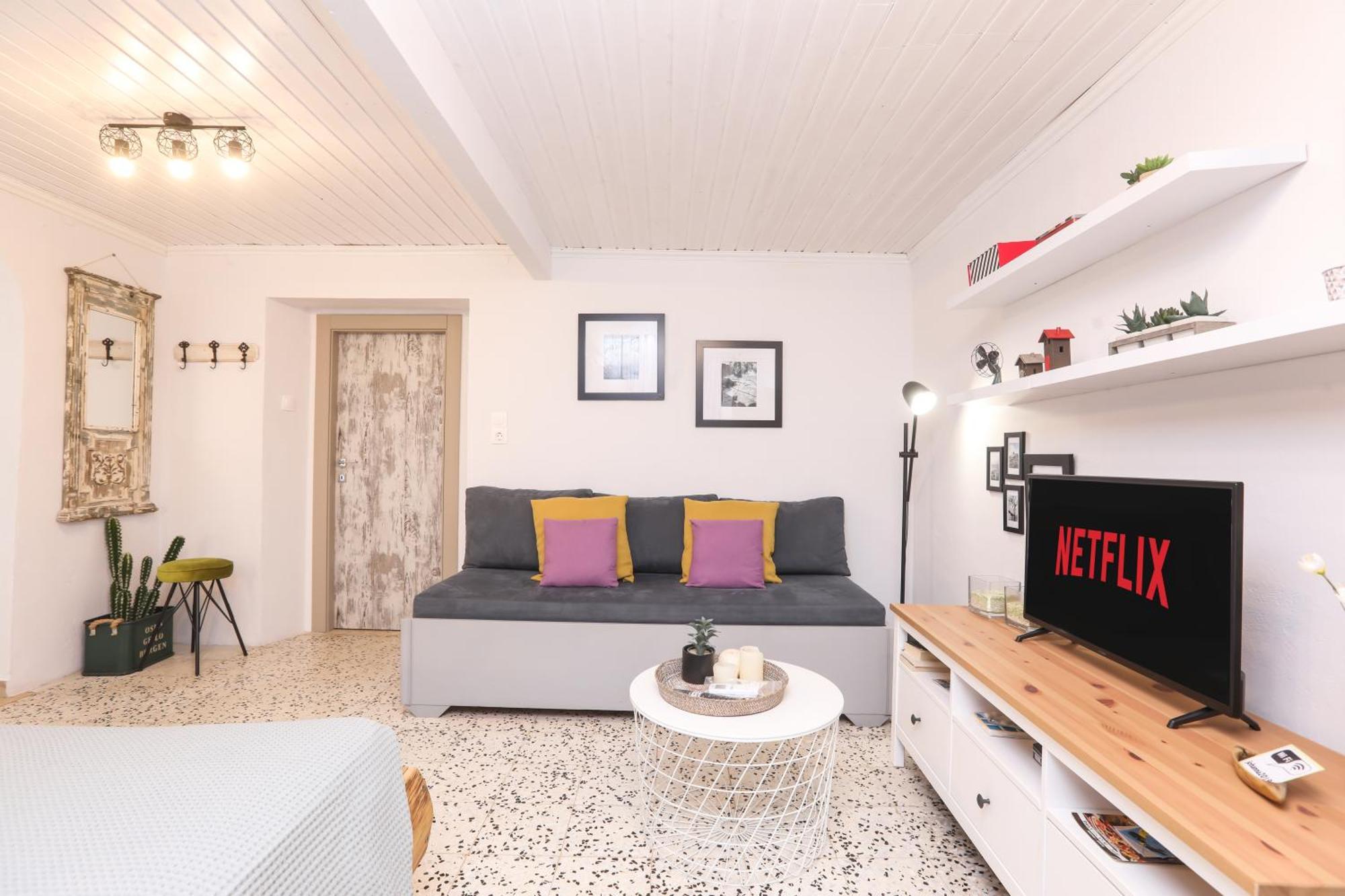 Joannas Sea-View Stone House Apartment Katavolos ภายนอก รูปภาพ
